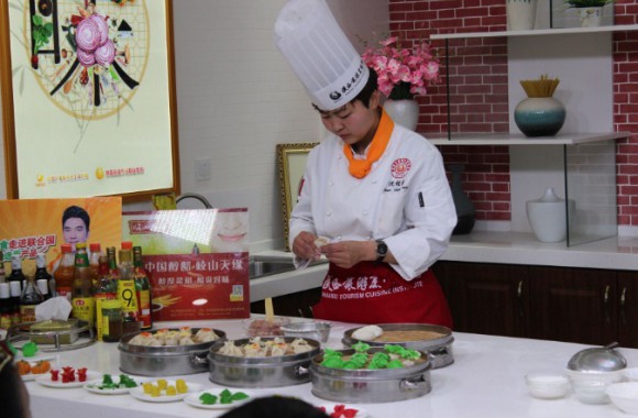 中国美食探秘之陕菜发现之旅走进陕旅烹院