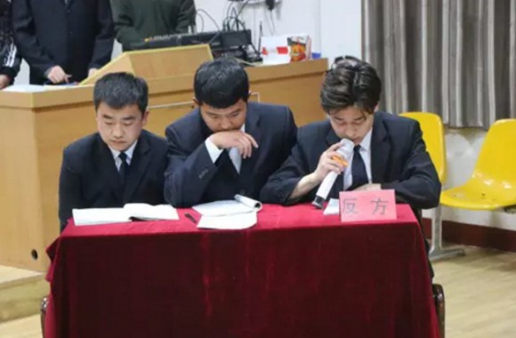 必威西汉姆联2017年“大学生辩论赛”成功举办