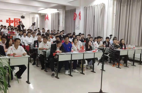 bw必威西汉姆联官方网站 举办“在陕西，向祖国表白”为主题 的诗歌朗诵会