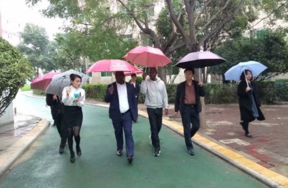 赞比亚共和国东方省奇帕塔市长希诺亚一行来bw必威西汉姆联官方网站访问