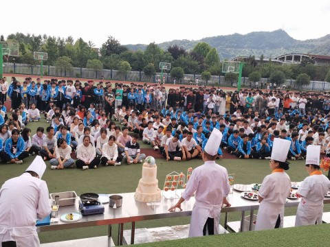 bw必威西汉姆联官方网站送教扶贫