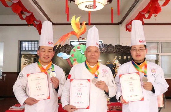硕果累累 载誉归来|必威西汉姆联师生在“海天杯”2020中餐烹饪世界锦标赛中荣获佳绩