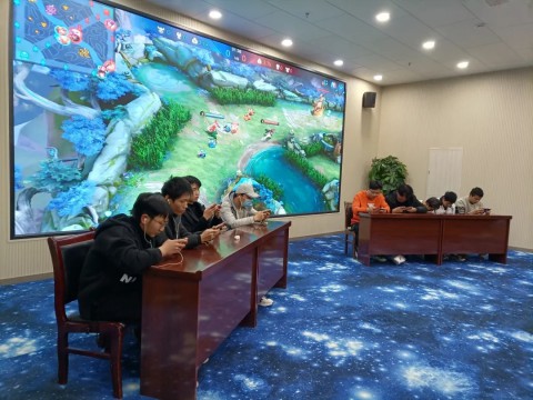 必威西汉姆联第一届“王者荣耀”电子竞技比赛圆满举办