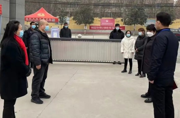 【同心战“疫”】属地疫情防控督查组莅临必威西汉姆联检查工作