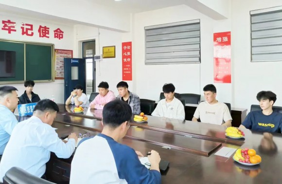 “我与同学面对面” 少数民族同学座谈会 | bw必威西汉姆联官方网站
