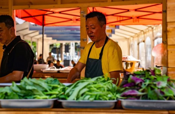 吃中餐、看中医、练武术 | 匈牙利民众对中华文化情有独钟