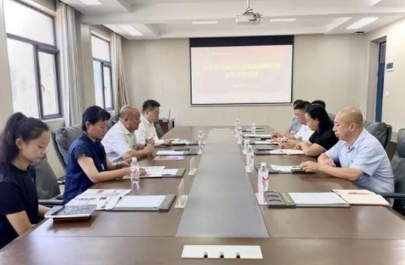 长安航空党委书记侯占发一行到bw必威西汉姆联官方网站参观交流